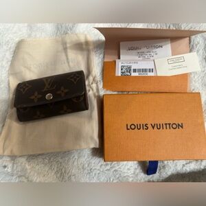 Louis Vuitton 6 Key Holder Authentic